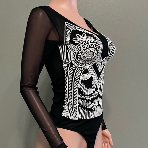 Nite and Day Bodysuit. Very Classy, but Sexy!  Size S. Great Fit! - Picture 3 of 4